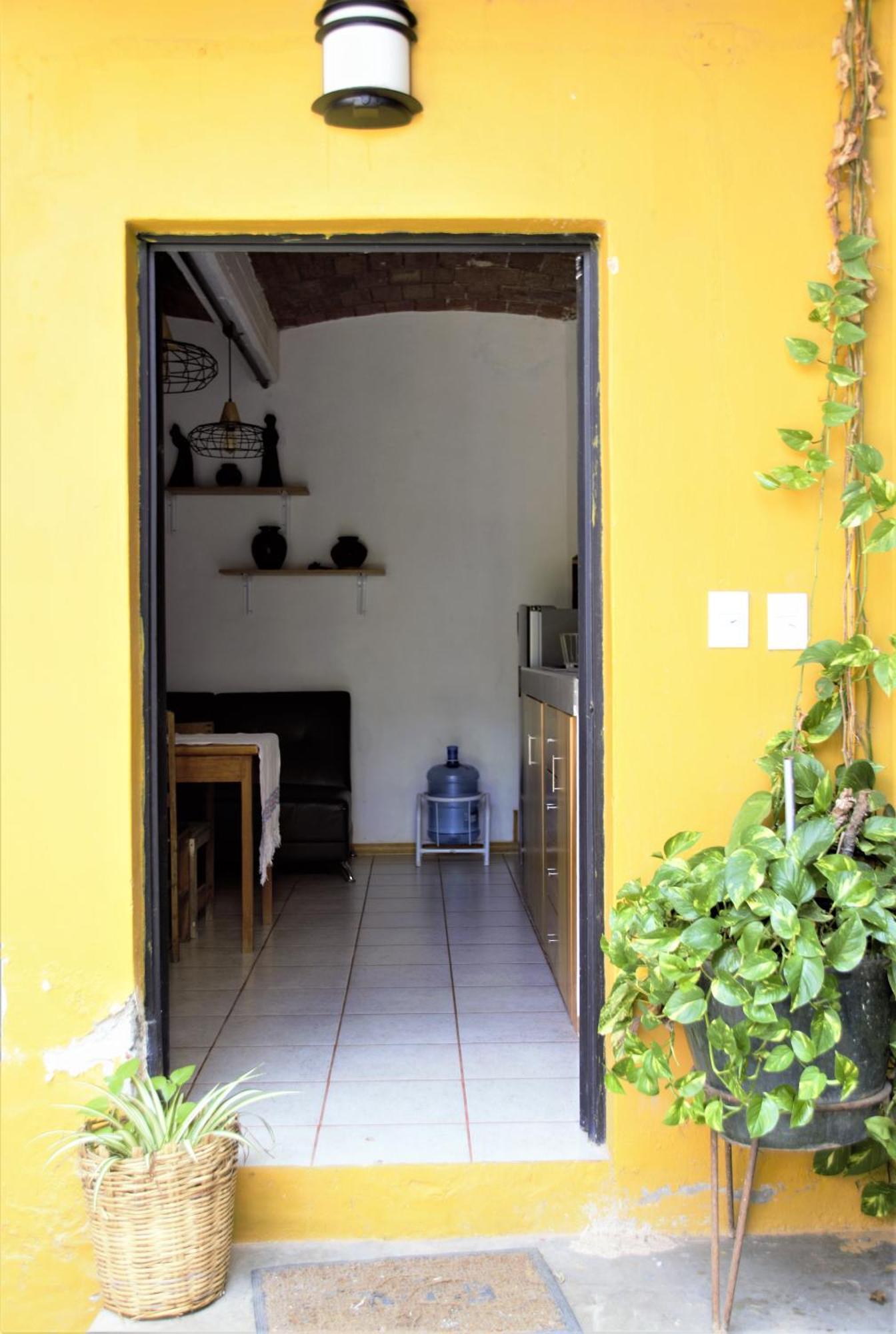 Yellow Flat-estudio Centro Oaxaca
